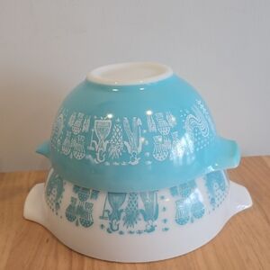 Vintage Pyrex Amish Butterprint Set of 2 Turquoise Cinderella Nesting bowls